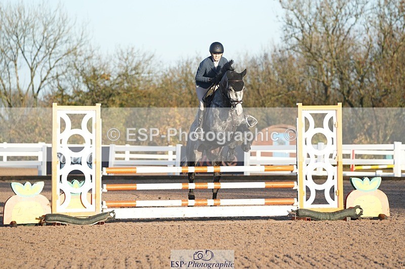 251108-083130-01756 - Cls 9 British Novice and 90cm Open