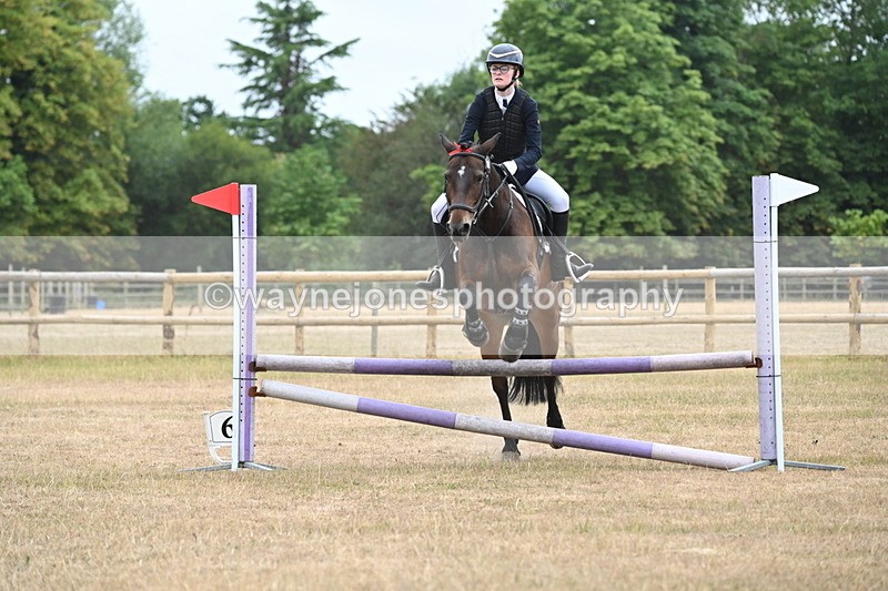 WJ6_0548 - Class 14 Intermediate Jumping 75cm