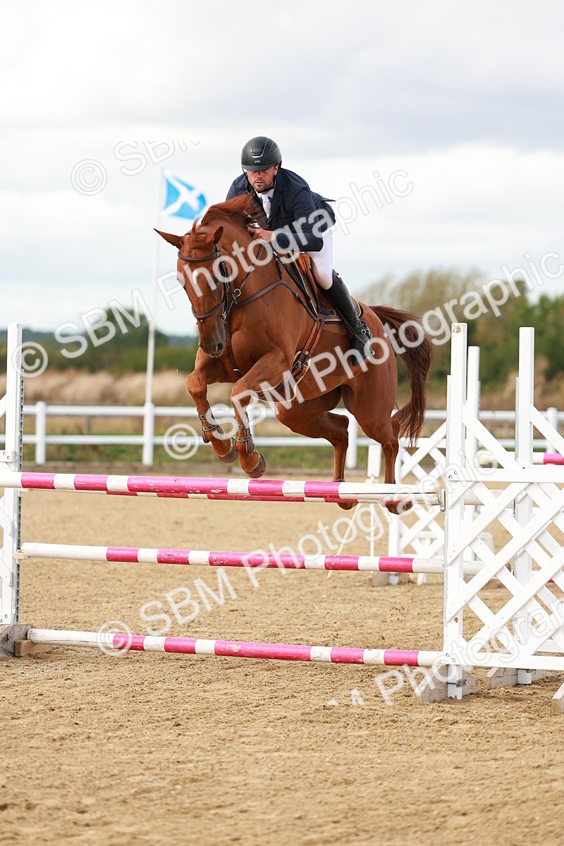 SBM_001260 - Class 4 - Senior Newcomers - 1.10m