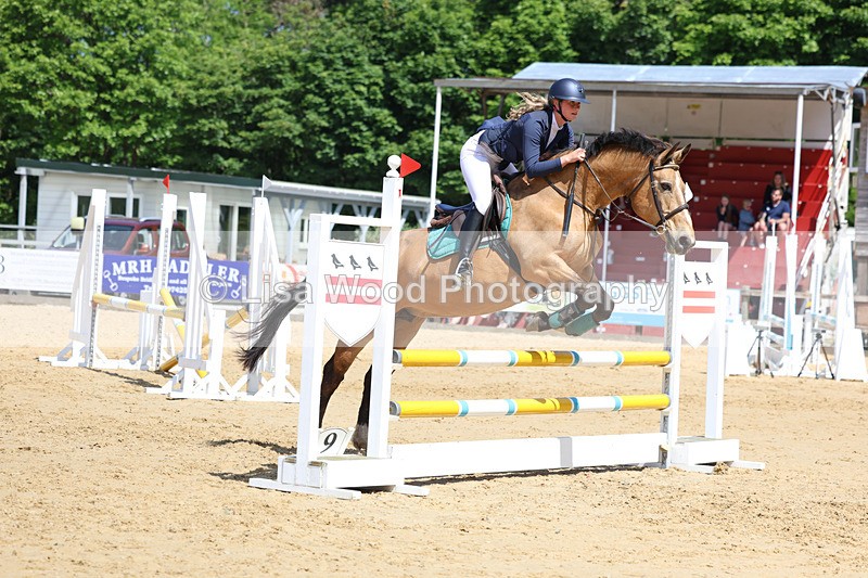 3E7A9569 - Class 8: Senior 80cm