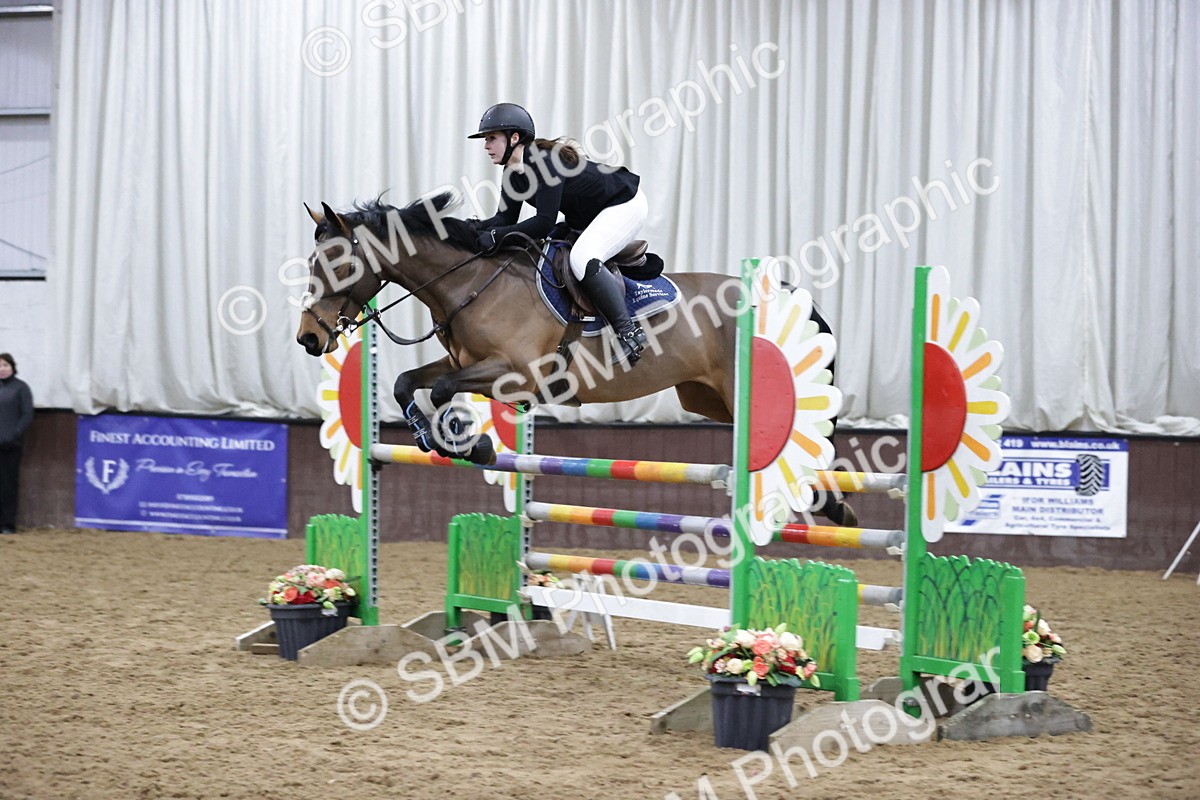 SBM_001244 - Class 4 - Senior Newcomers/ 1.10m Open