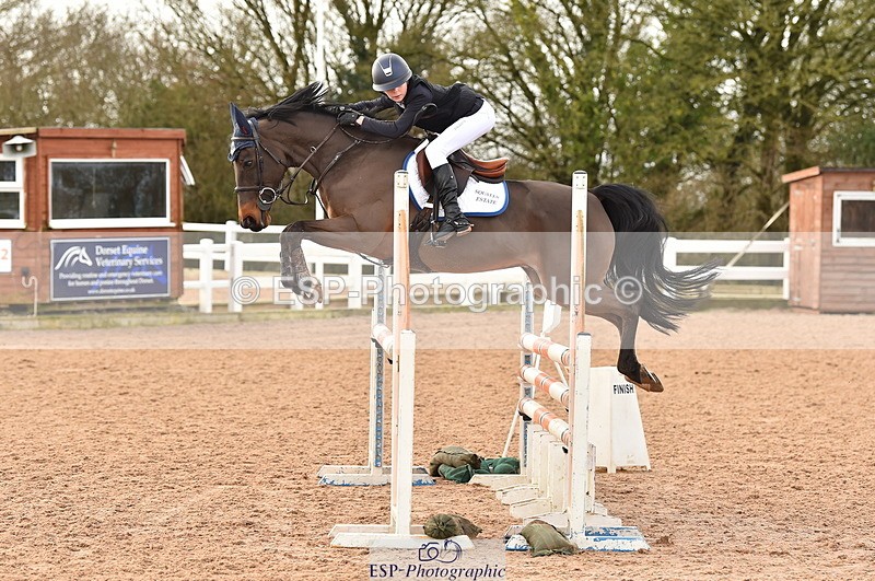 240210A-121226-01118 - Cls 8 Pony Newcomers & 1m Open