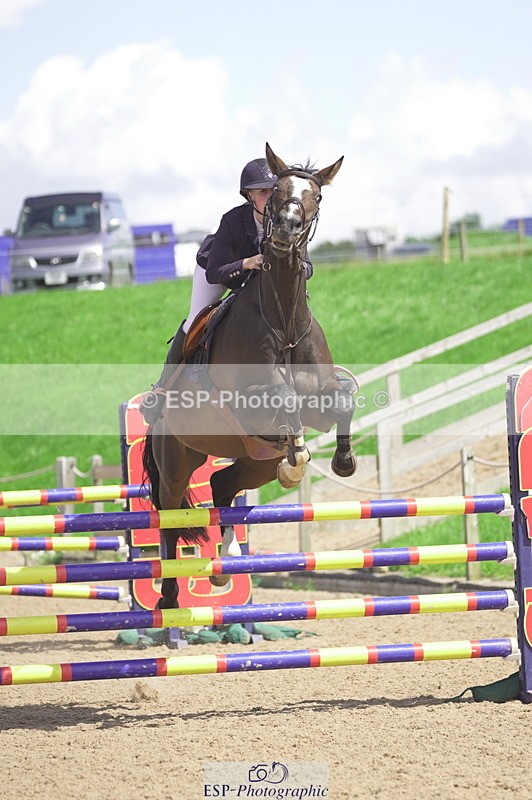 230806A-112330-01577 - Cls 13 Snr Newcomers & 1.10m Open