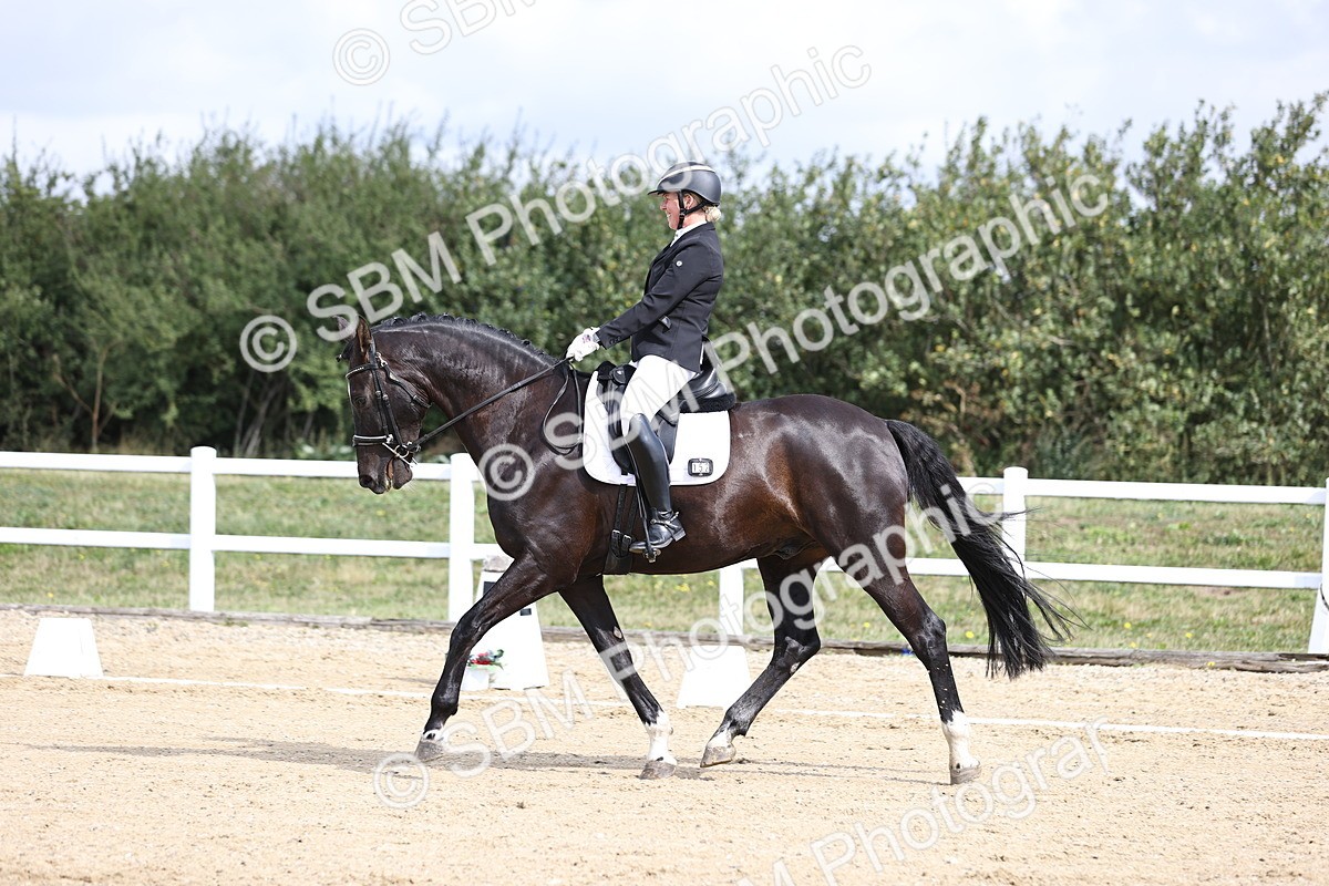 SBM_016126 - Class 14 - Novice 23 - 10.29-11.32