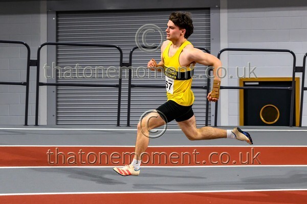 AgeInd25SUN-912950 - Track Male