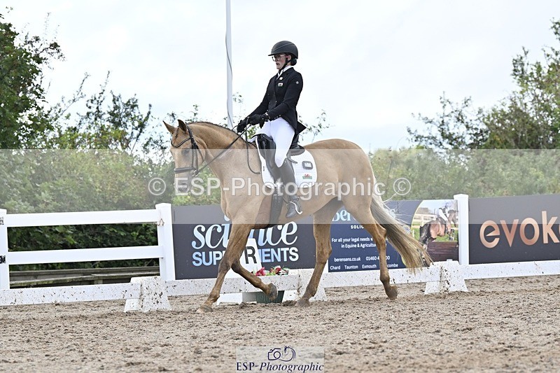 250907-170036-10858 - 054-Amy.Louise.LloydDiva.Royale