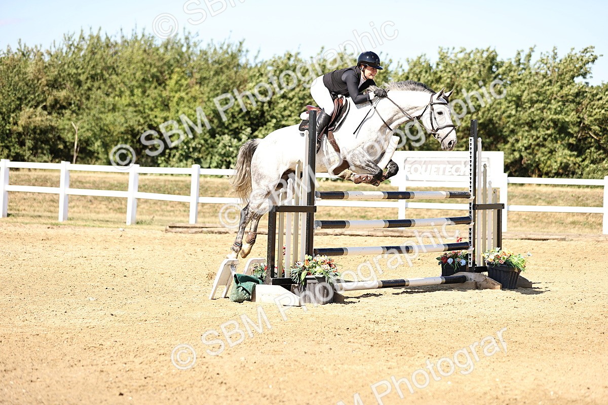 SBM_015565 - Class 16 - Senior foxhunter - 1.20m Open