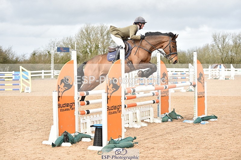 240327A-124456-00441 - Cls 4 Newcomers and 1.10m Open