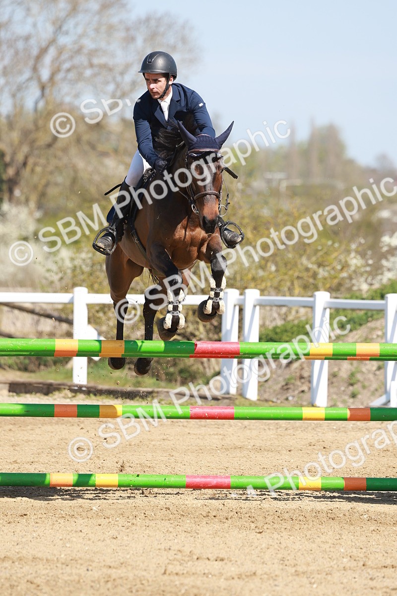 SBM_004224 - Class 17 - Senior Newcomers - 1.10m