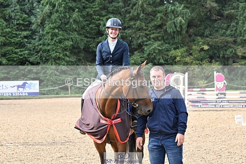 240818-093556-03435 - Cls 8A Snr British Novice