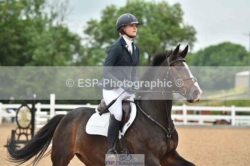 230611A-112824-04792 - Cls 33 95cm Amateur Qualifier