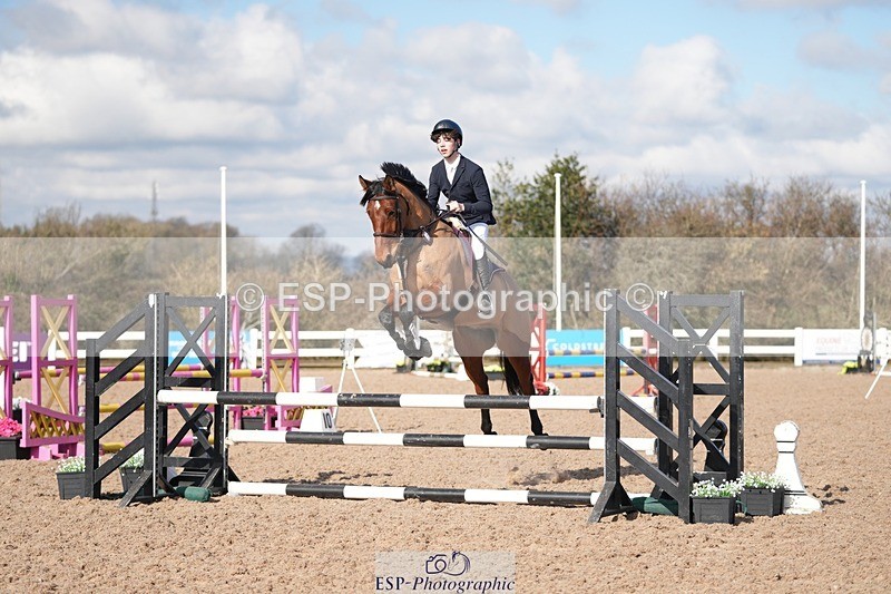 250316-101736-05842 - Cls 21 British Novice and 90cm