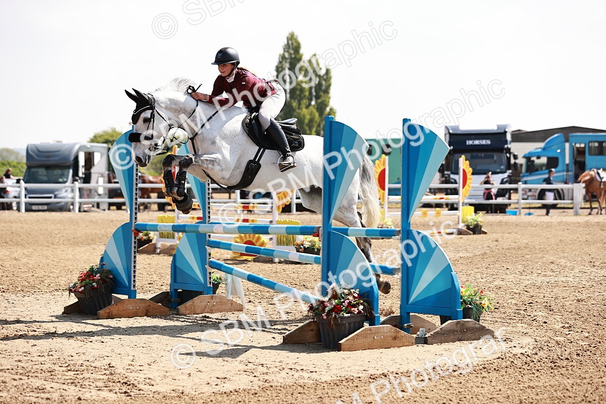  - Class 23 - Senior 1.05m