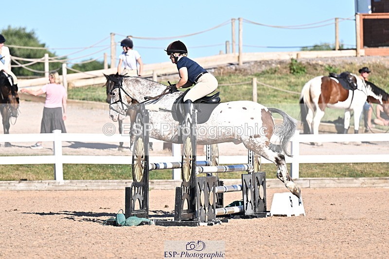 250708A-182530-00516 - 90cm Classes