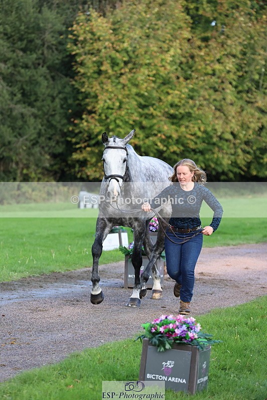 251026A-100100-22662 - D-360-Hannah.Norvill
