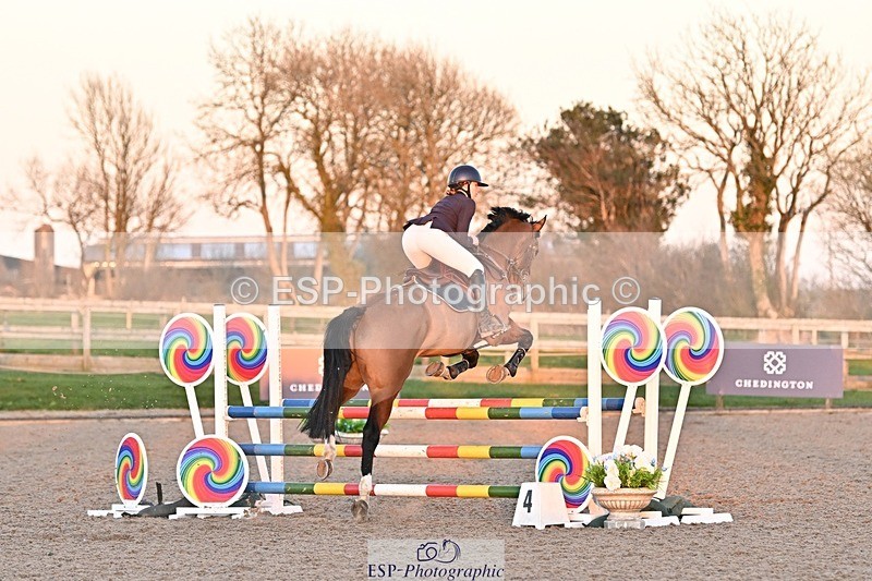 250401-193328-01048 - 100cm Cl;asses