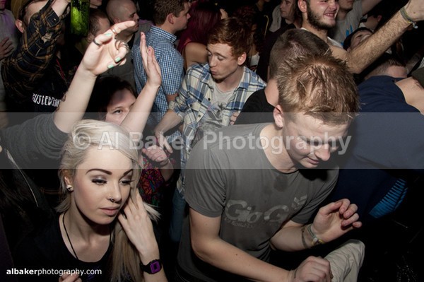 86 - Hit & Run @ factory251 19.12.11