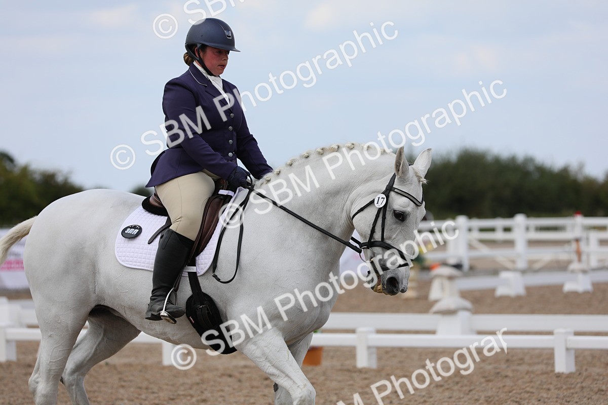 SBM_05801 - Class 32 Novice 1