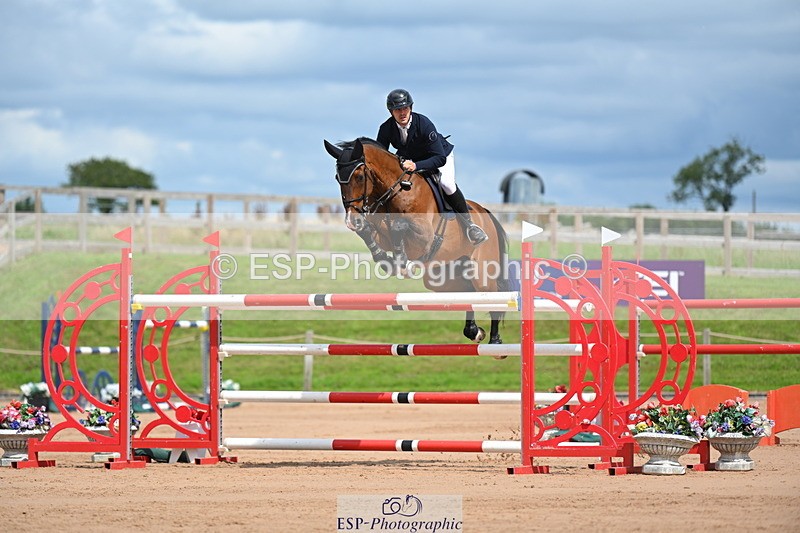 230721A-151620-07143 - Cls 10, 2 Star Big 1.45m Start to break