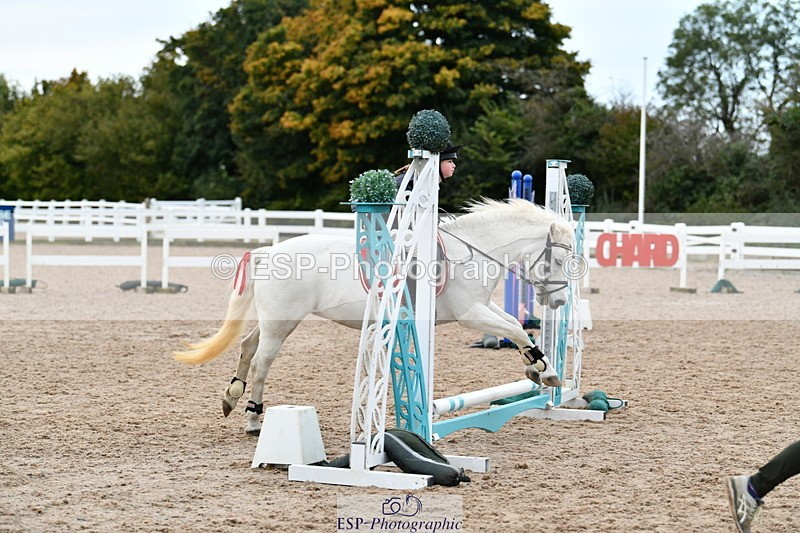 241013B-090001-00073 - Cls 1 Clear Round