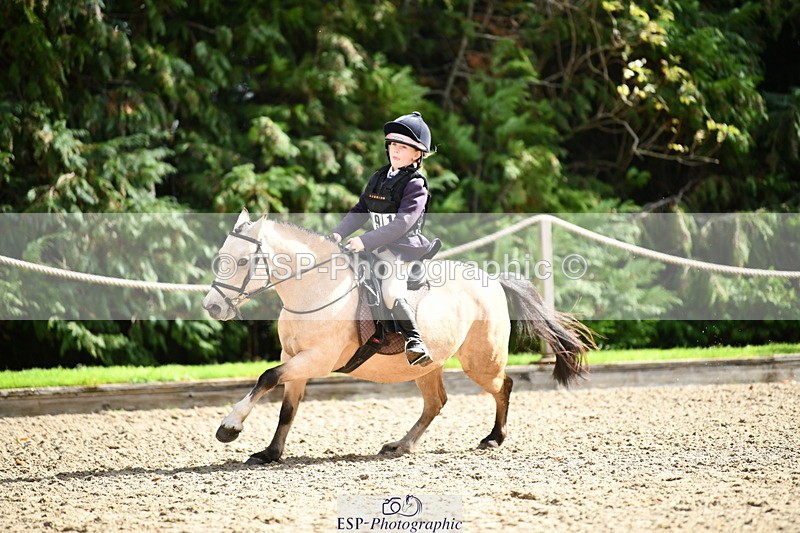 251004A-130957-01165 - Classes 6 & 7 60cm