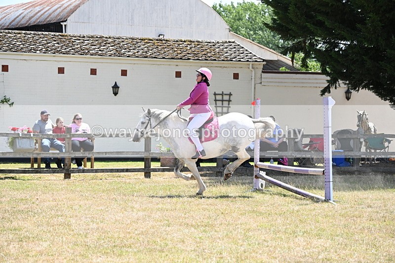 WJ6_5945 - Class 13 Novice 60cm