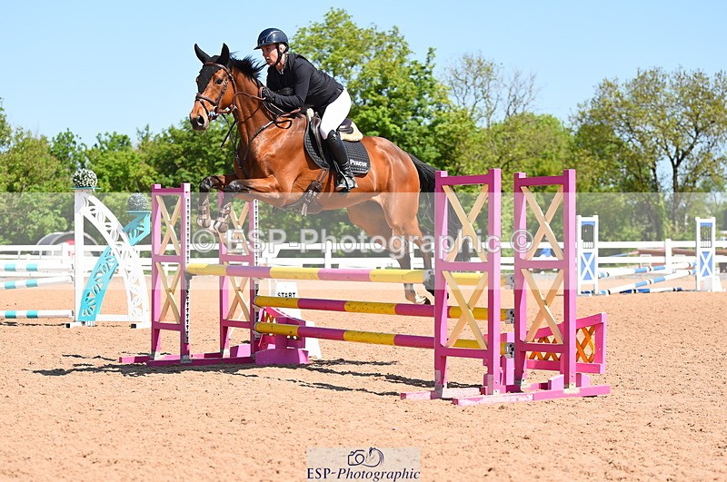 230526A-105856-01221 - Cls 8 British Novice & 90cm Open