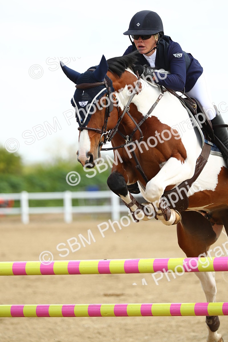 SBM_001204 - Class 4 - Senior Newcomers 1.10m