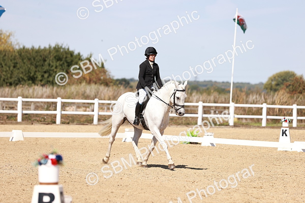 SBM_004946 - Class 12 - Novice 5 - 12.02-12.44