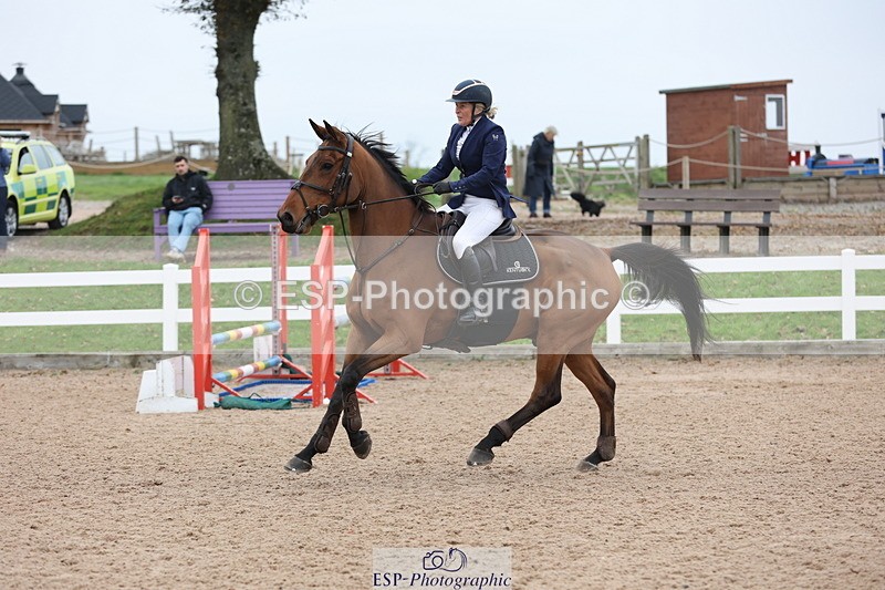 241101A-113627-01424 - FRI Cls 5 Newcomers and 1.10m Open