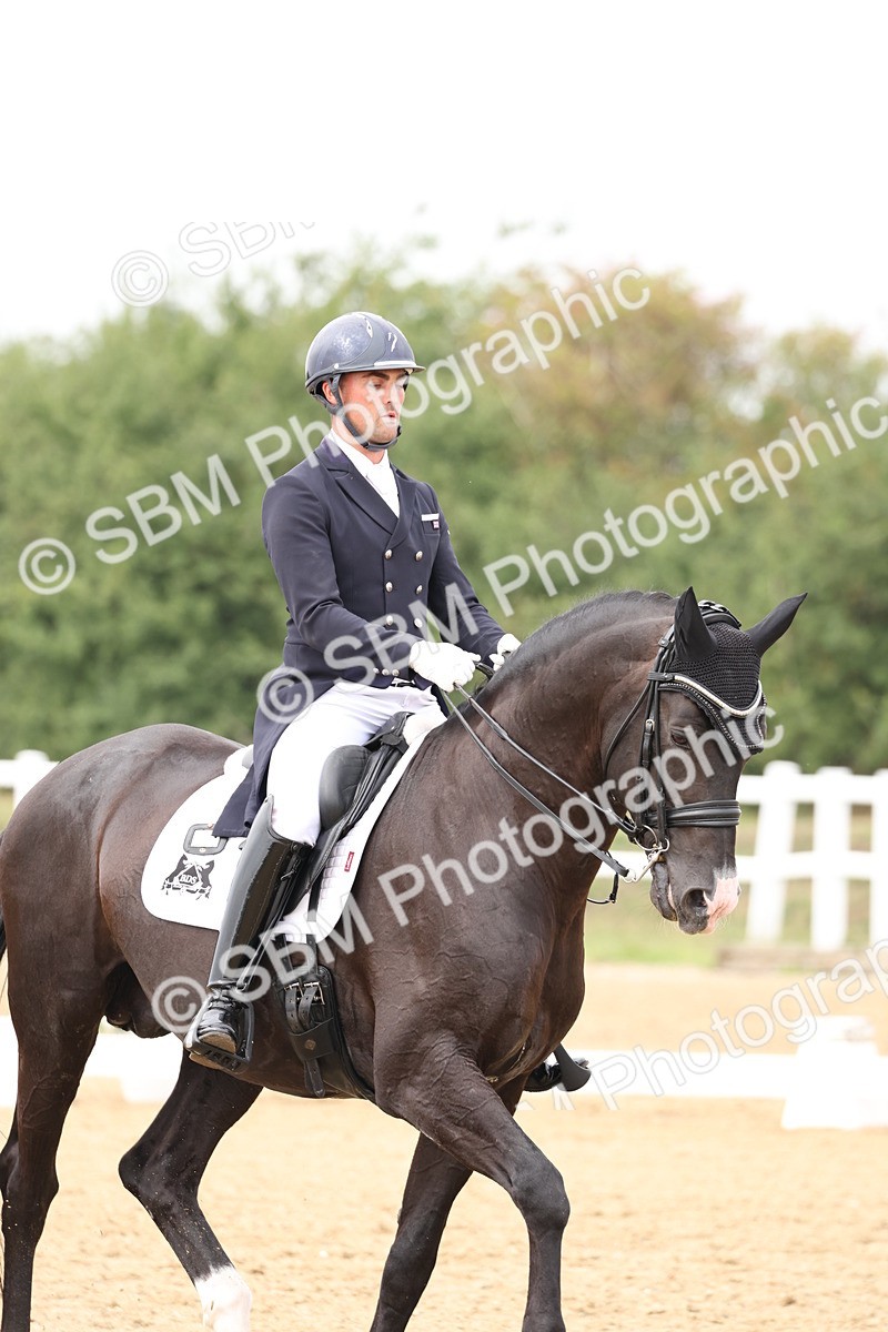 SBM_007612 - Class 9 - FEI INT I - 14.57-15.45