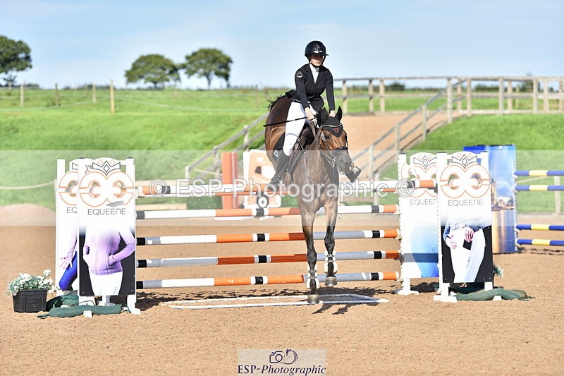 230811A-170024-07083 - Cls 25Nat 1.40m Open