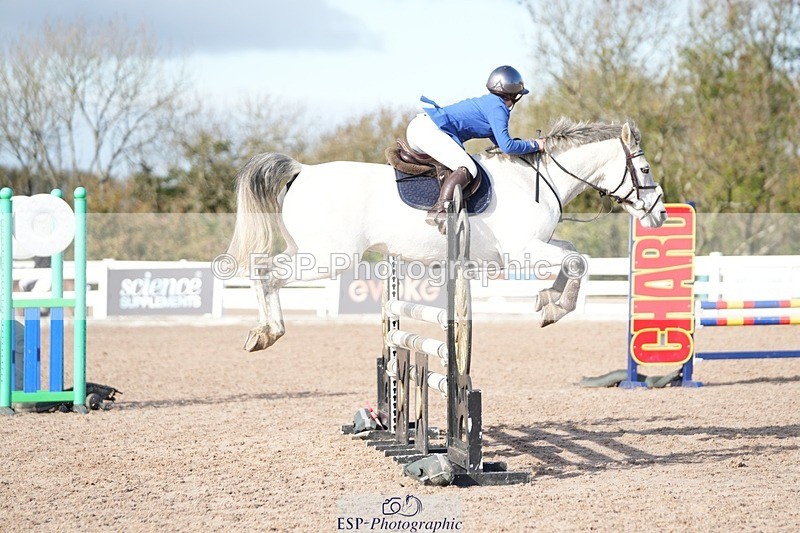 251025-135527-00584 - Cls 10 Pony Newcomers and 1m