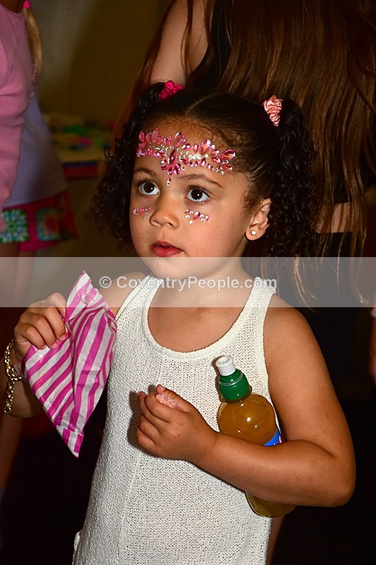 CON-181 - Joey and Ella