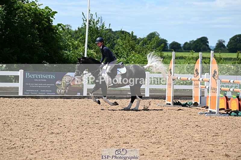 240609A-134023-05839 - Cls 25 Pony Newcomers and 1m Open