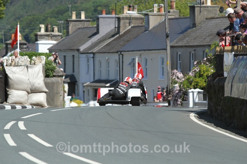 IMG_2746 - Sidecar Race 2 - TT 2013