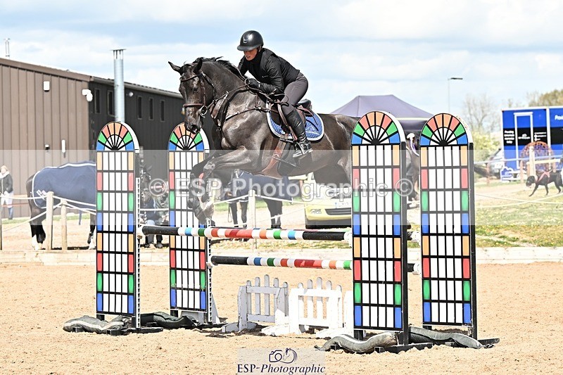 250416-131217-00957 - Cls 4 Newcomers and 1.10m