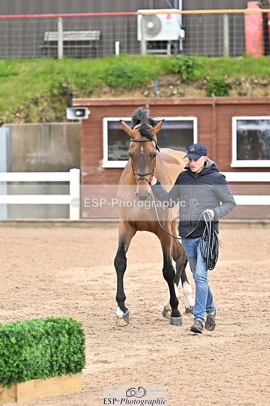 240417A-125505-00214 - 12pm to 1pm