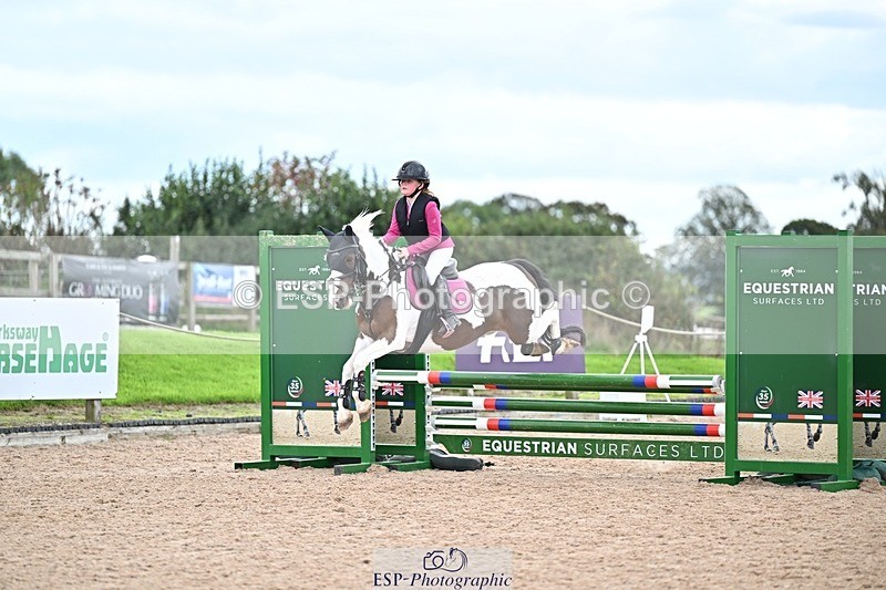 250921-144532-03938 - Cls 20 Pony 80cm Derby