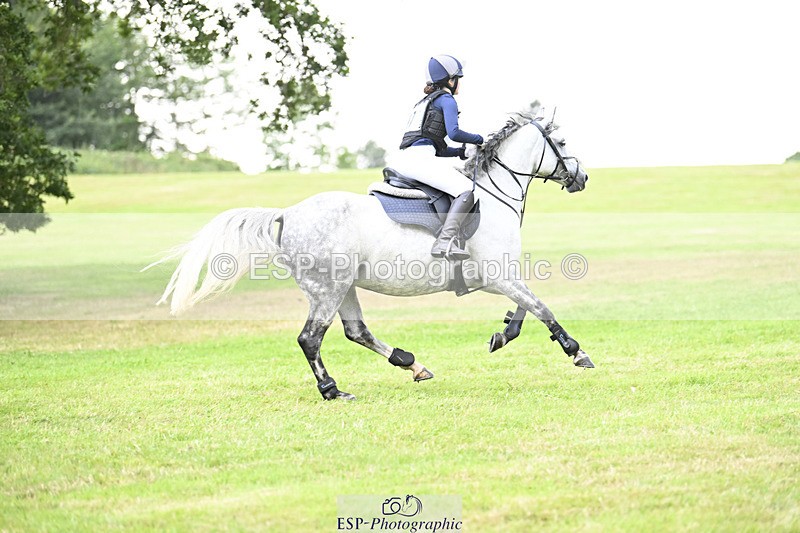 240825X-173548-38204 - 80cm XC 17.30 to End