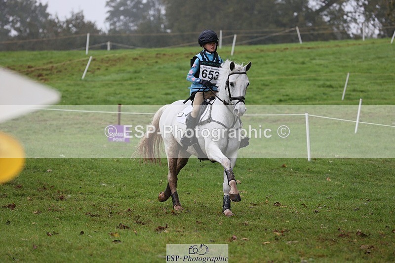 231021-110254-15678 - 653-GREYΓÇÖS.VILLAGE.MELODY-Annabel.Ridgway-SC+XC