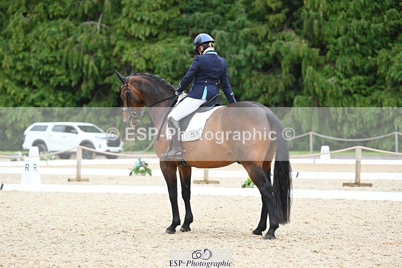 230813-170647-08561 - Cls 14 Medium Silver 16.45 to End