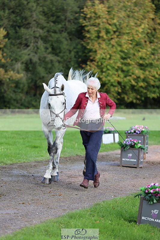 251026A-102328-22945 - F-422-Jane.Rogers