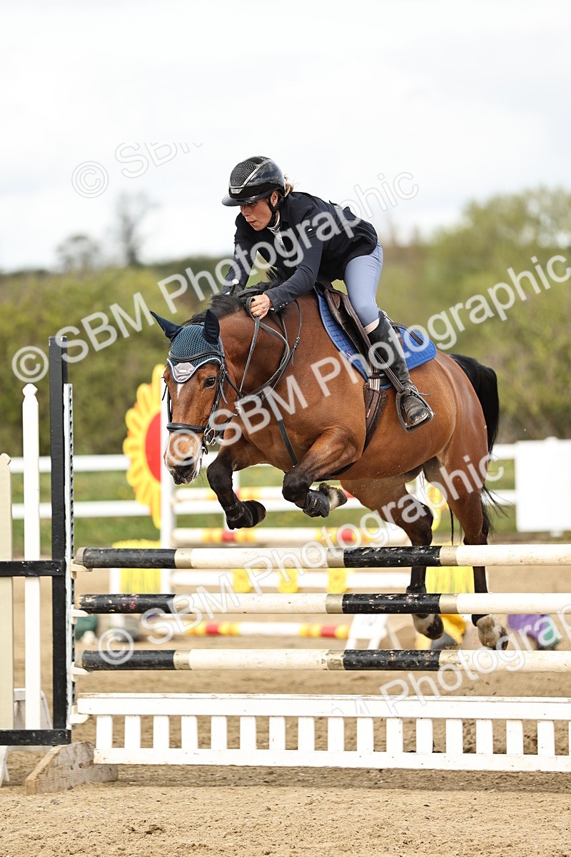 SBM_001303 - Class 4 - Senior Newcomers - 1.10m