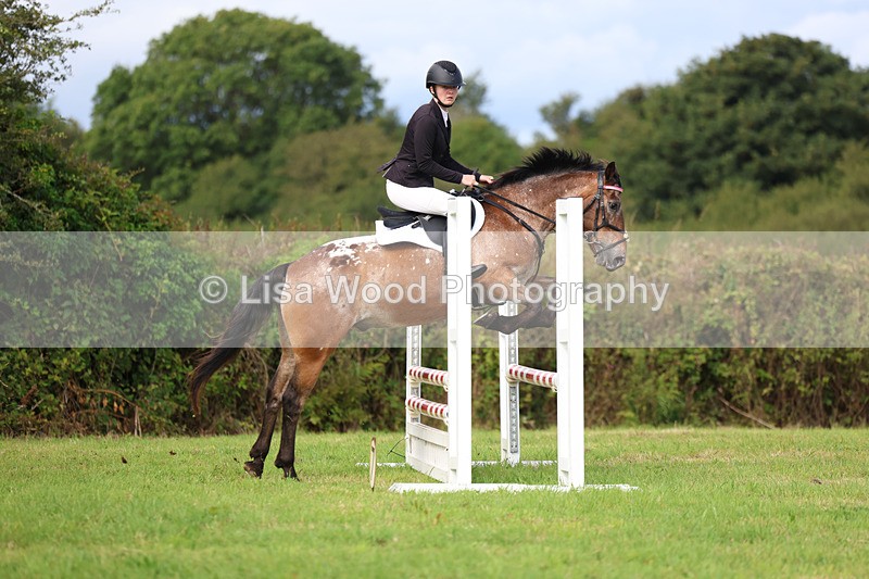 3E7A5850 - Class 2: 70cm Juniors and Seniors