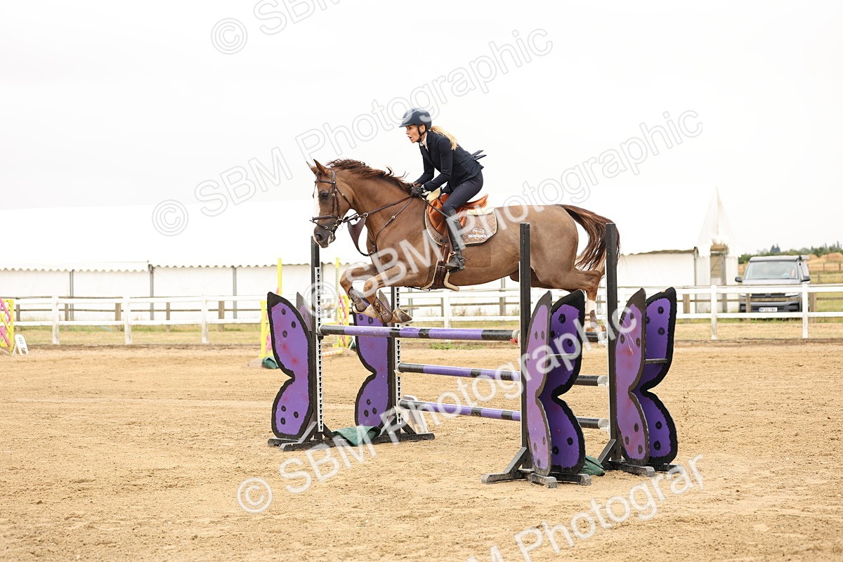 SBM_024040 - Class 6 - Senior Newcomers 1.10m