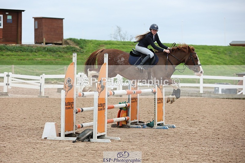 241116X-121324-01522 - Cls 10 Pony 1.00m Ooen