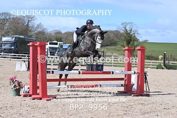 BPP_9956 - CLASS 19 SUN Senior British Novice/ 90cm Open