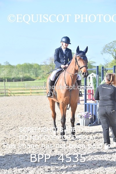 BPP_4535 - CLASS 9 Senior Newcomers/ 1.10m Open