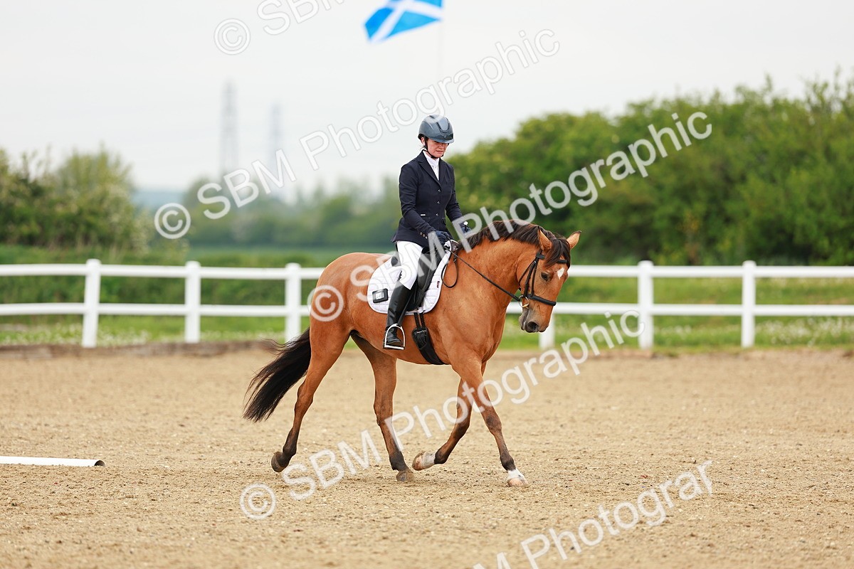 SBM_005305 - Class 16 - Novice 6